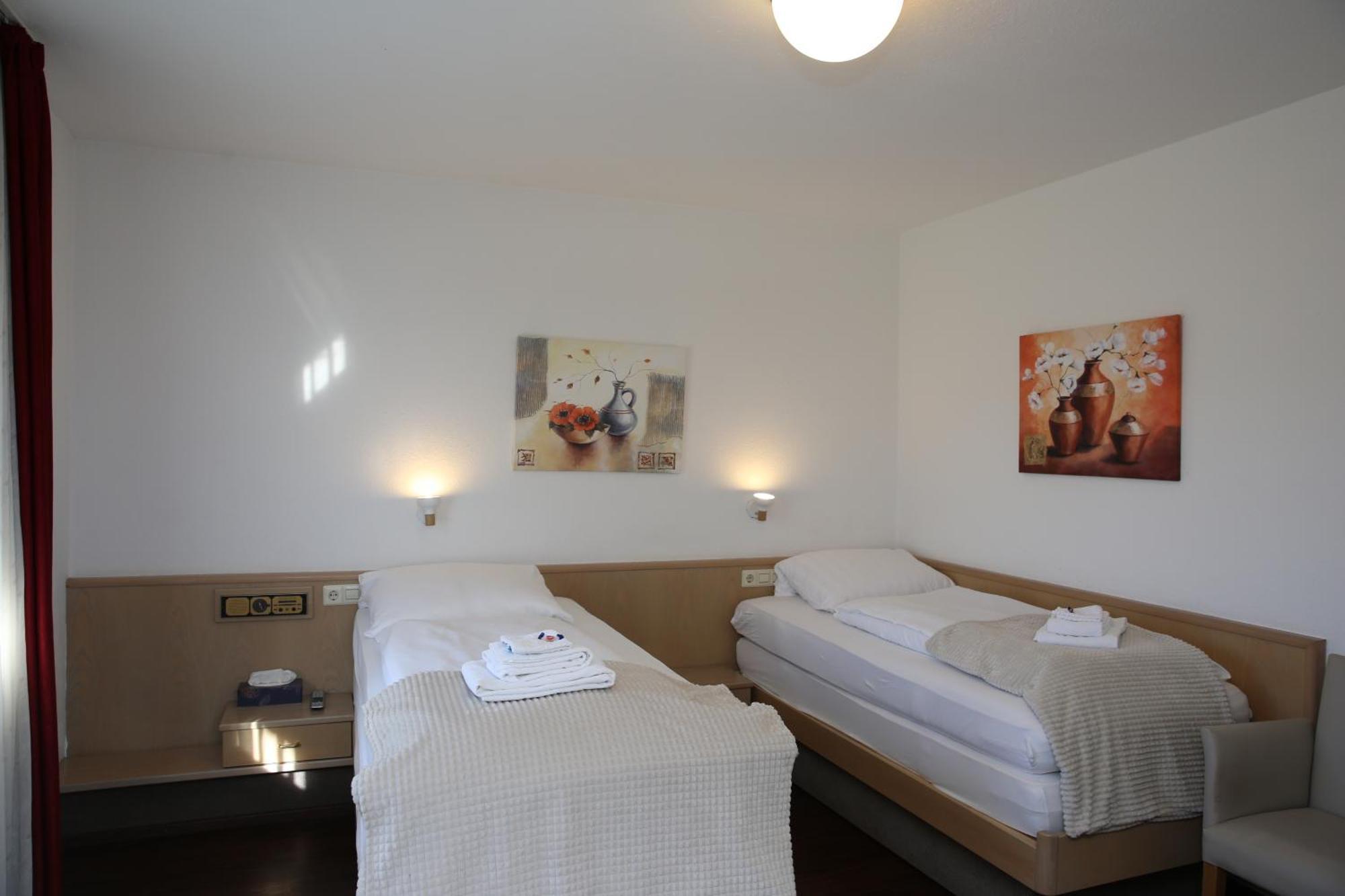 Hotel Garni Alte Post Schallbach Exteriör bild